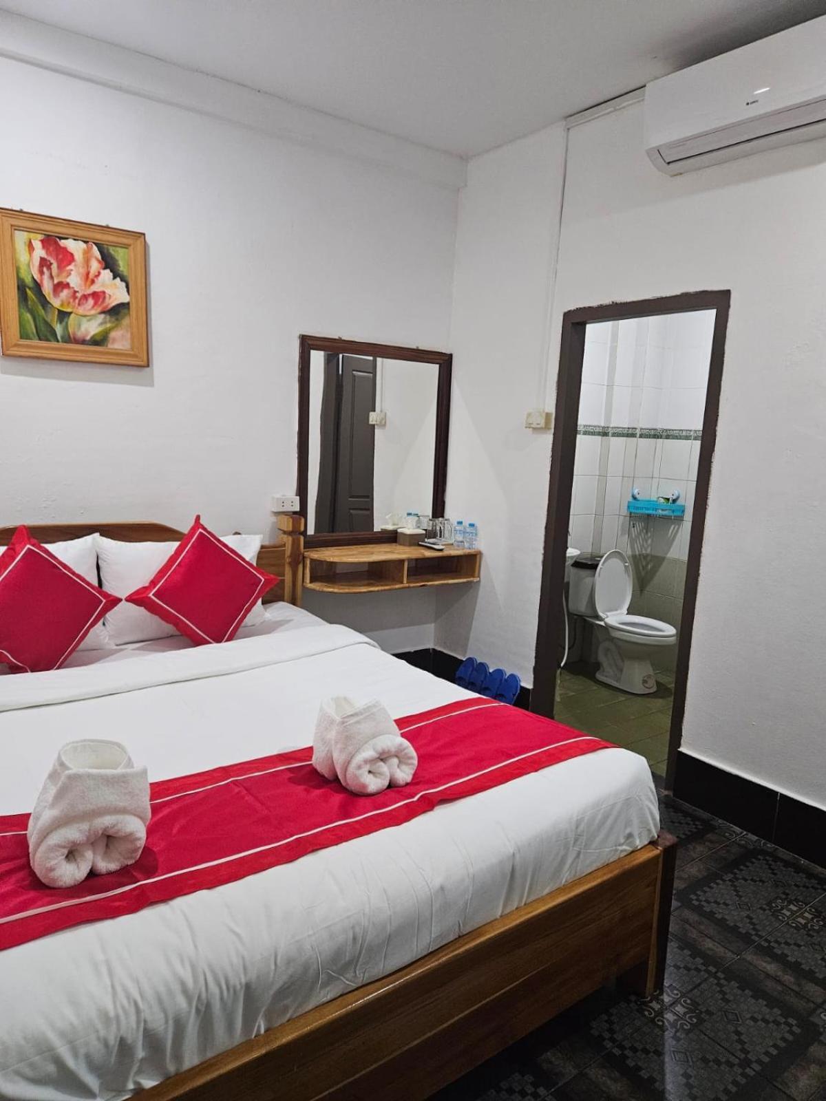 Bed and Breakfast Chitlatda Bila House Luang Prabang Exterior foto