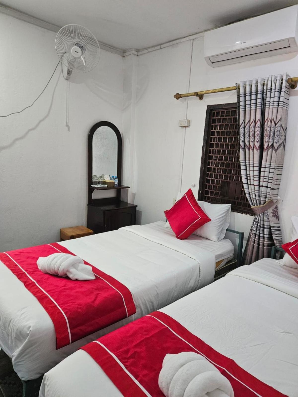 Bed and Breakfast Chitlatda Bila House Luang Prabang Exterior foto