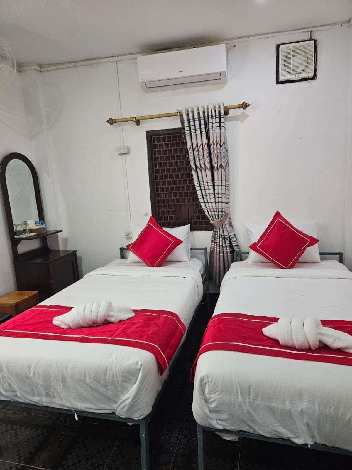 Bed and Breakfast Chitlatda Bila House Luang Prabang Exterior foto